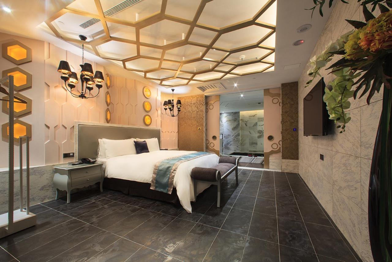 Norwegian Forest Leisure Motel Taiping (Taichung) Exterior foto